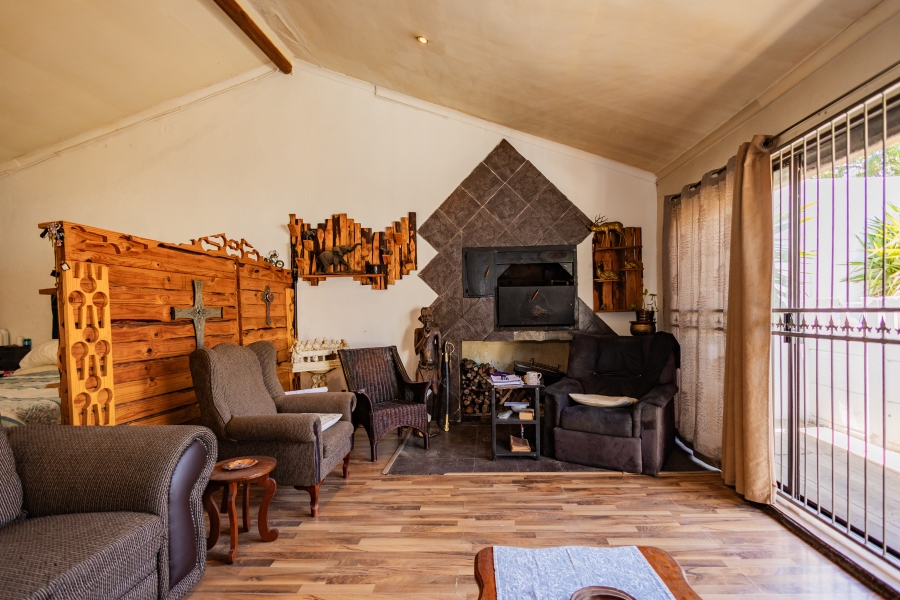 7 Bedroom Property for Sale in Protea Heights Western Cape